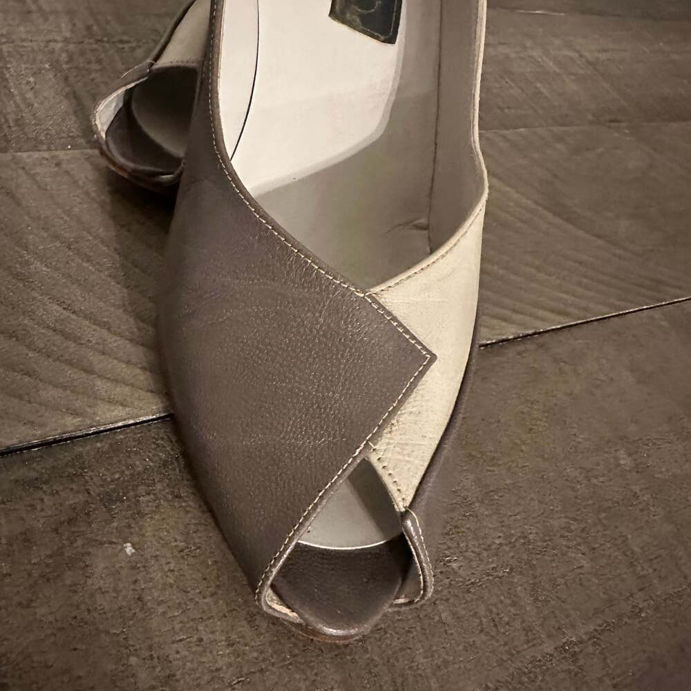 Vintage Grey Leather Pumps / Peep Toe Shoes / Stiletto Heels / Size 38 EU US 7 - Picture 4 of 5